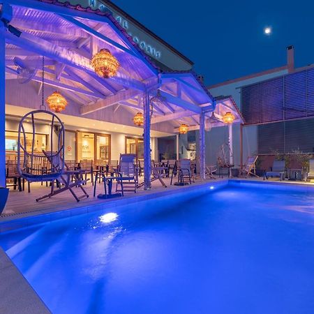 Adonis Hotel Pefkochori Eksteriør billede