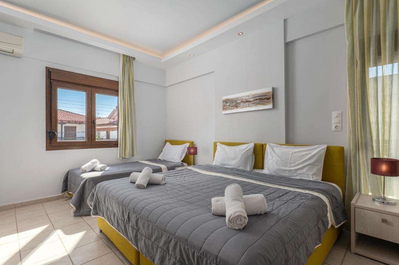 Adonis Hotel Pefkochori Eksteriør billede