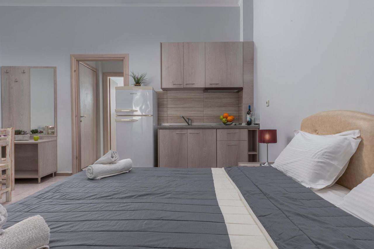 Adonis Hotel Pefkochori Eksteriør billede