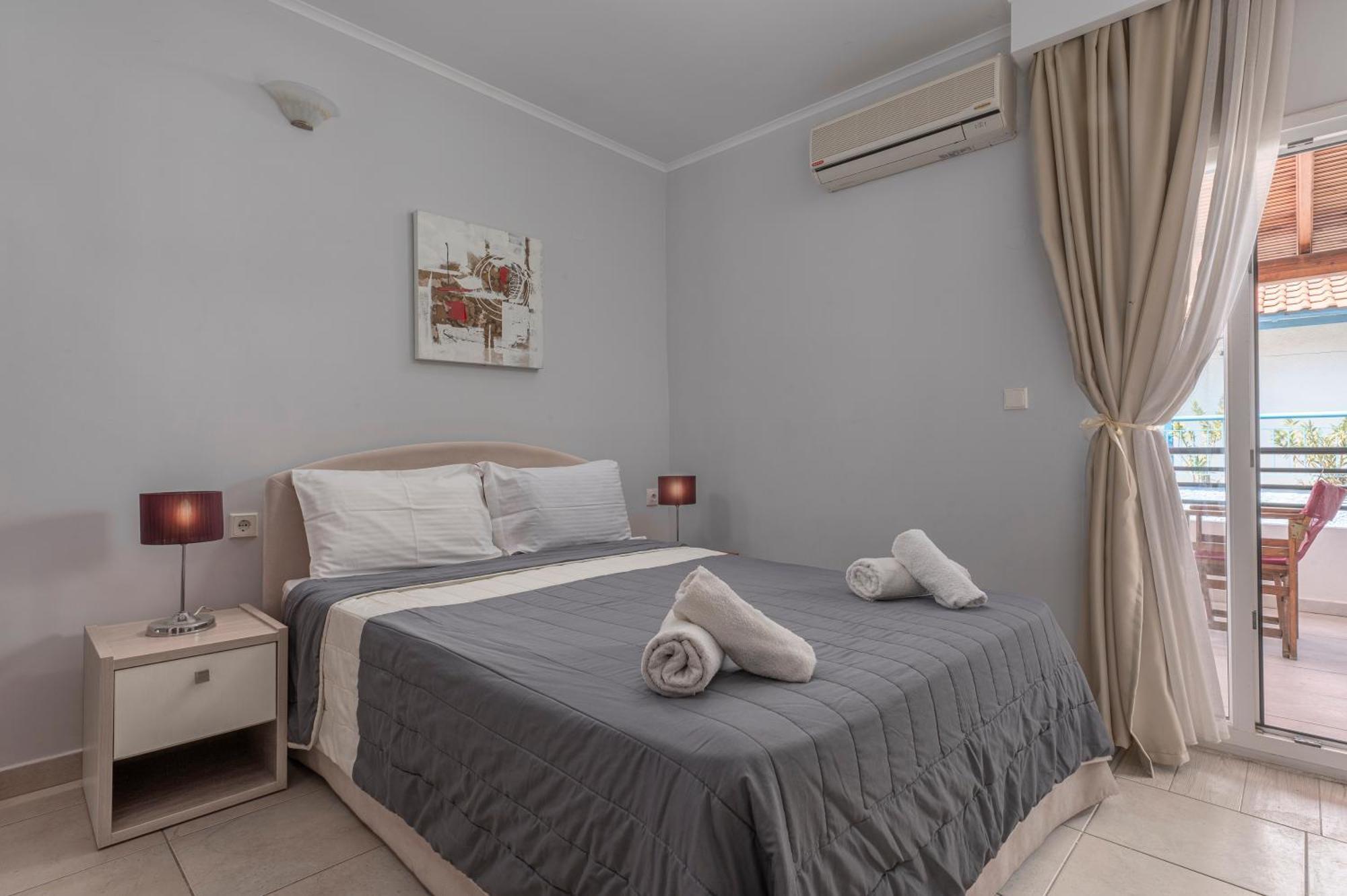 Adonis Hotel Pefkochori Værelse billede